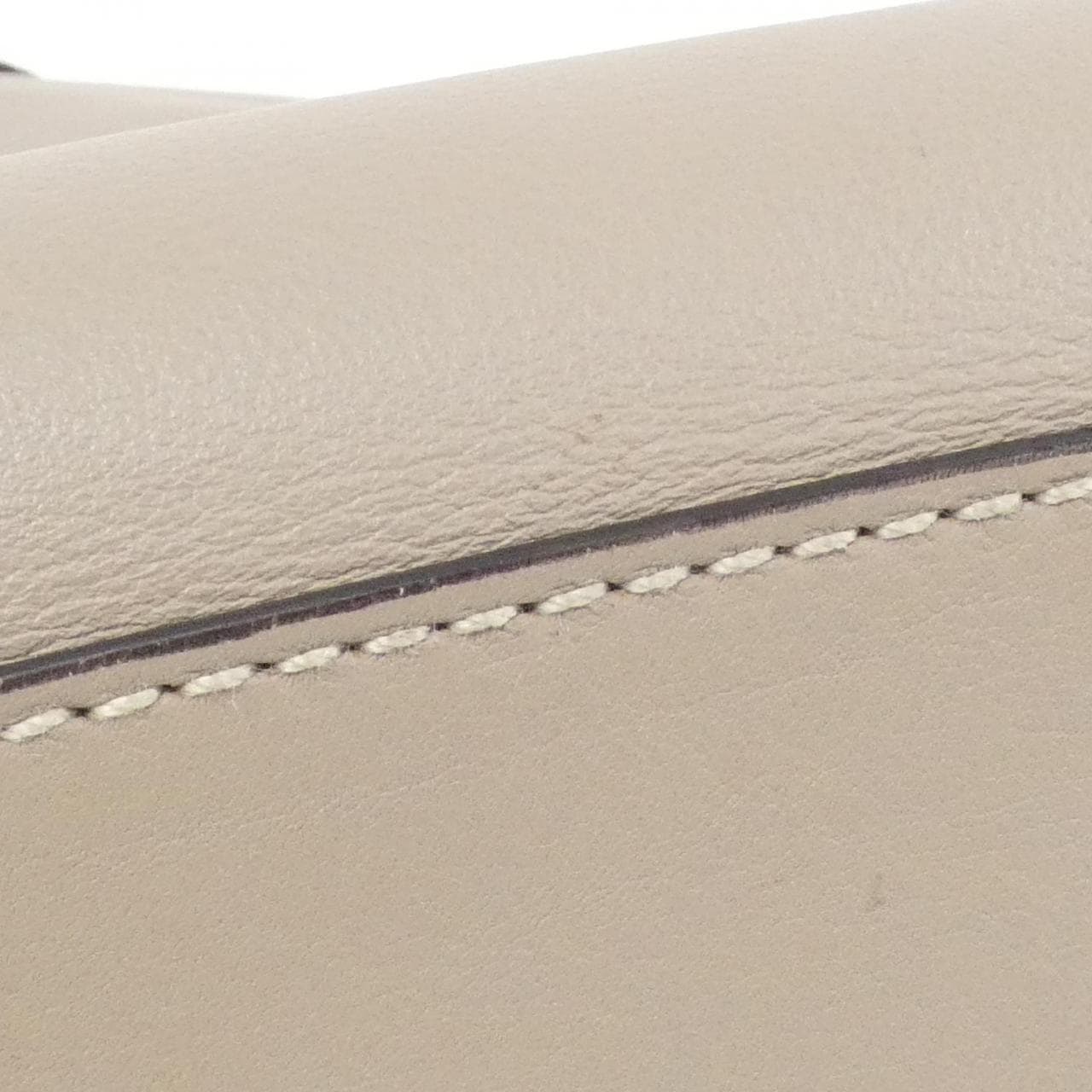 フェンディ ピーカブー 8BN290 3ZL バッグ