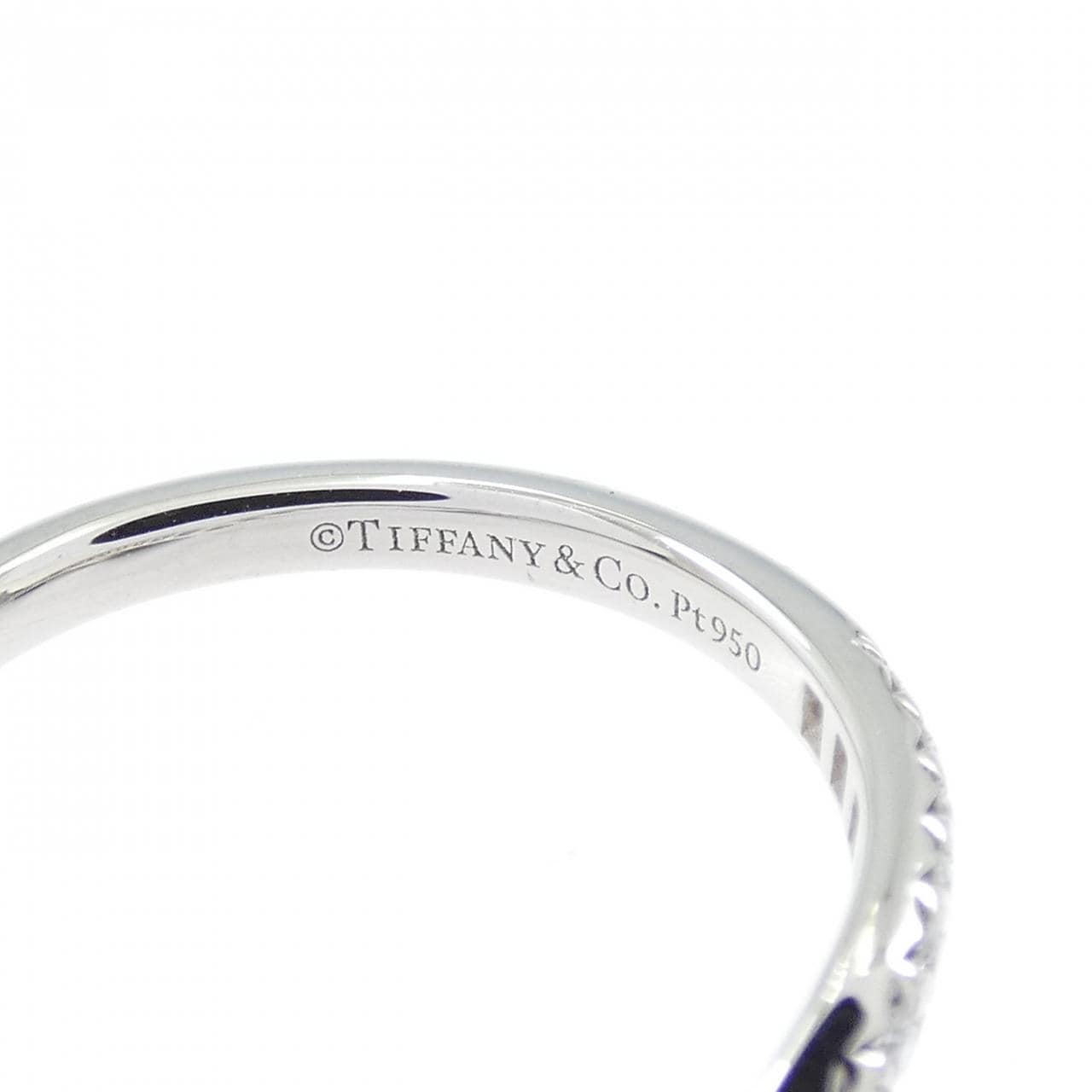 ティファニー ソレスト Vバンド リング