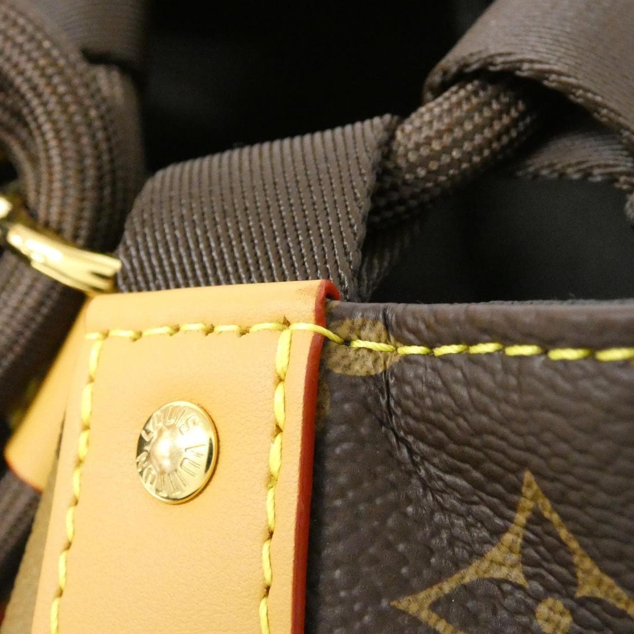 ルイヴィトン モノグラム ストライプ(LVスクエアード) ランドネ メッセンジャー M45968 ショルダーバッグ