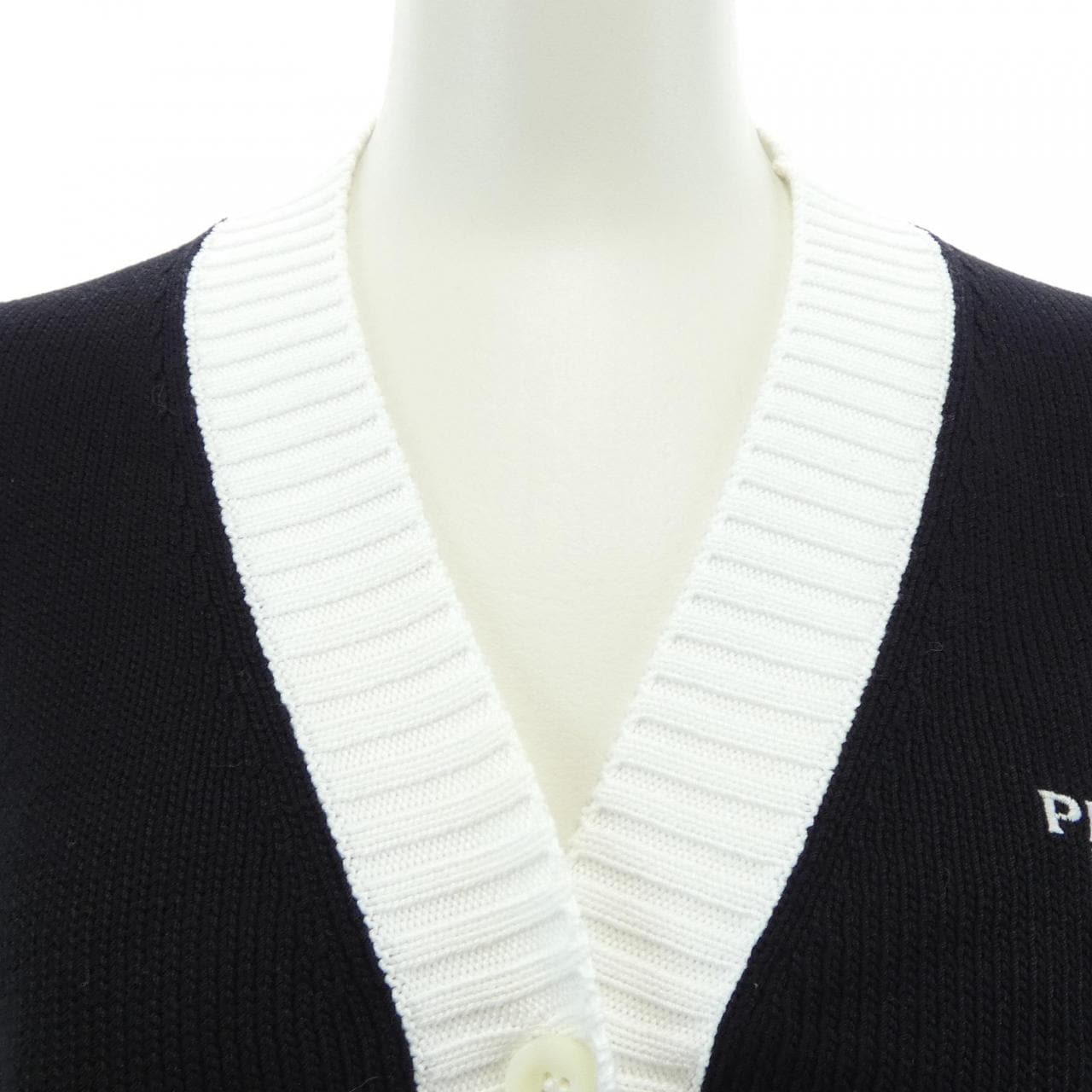 プラダ PRADA クロップド セミラグランショルダー P25I04 S211 1ZO5 カーディガン
