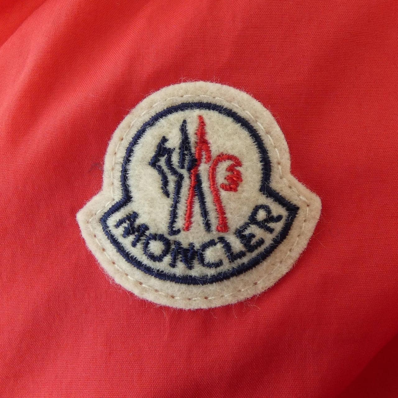 モンクレール MONCLER ダウンジャケット