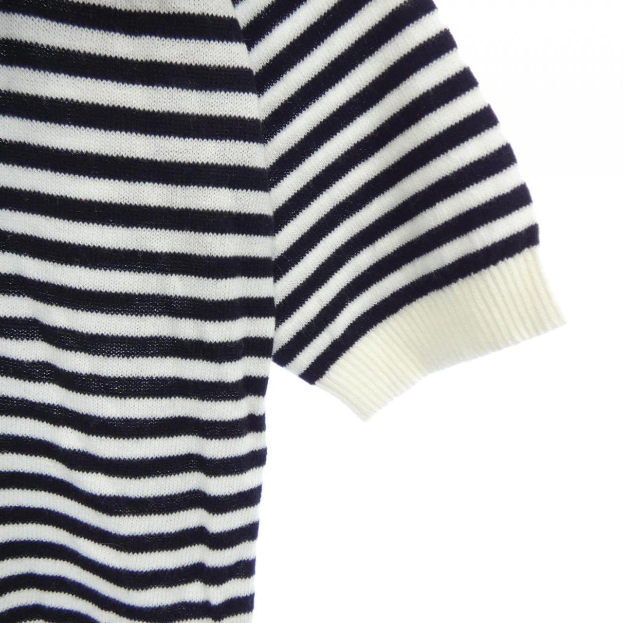 ザニューハウス THE NEWHOUSE トップス