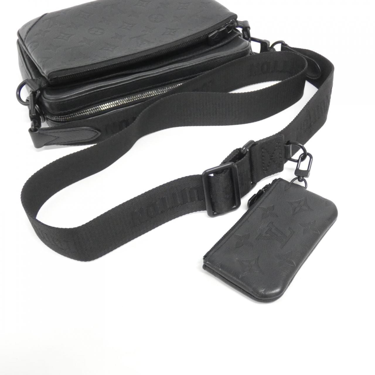 ルイヴィトン モノグラム シャドウ トリオ メッセンジャー M46602 ショルダーバッグ