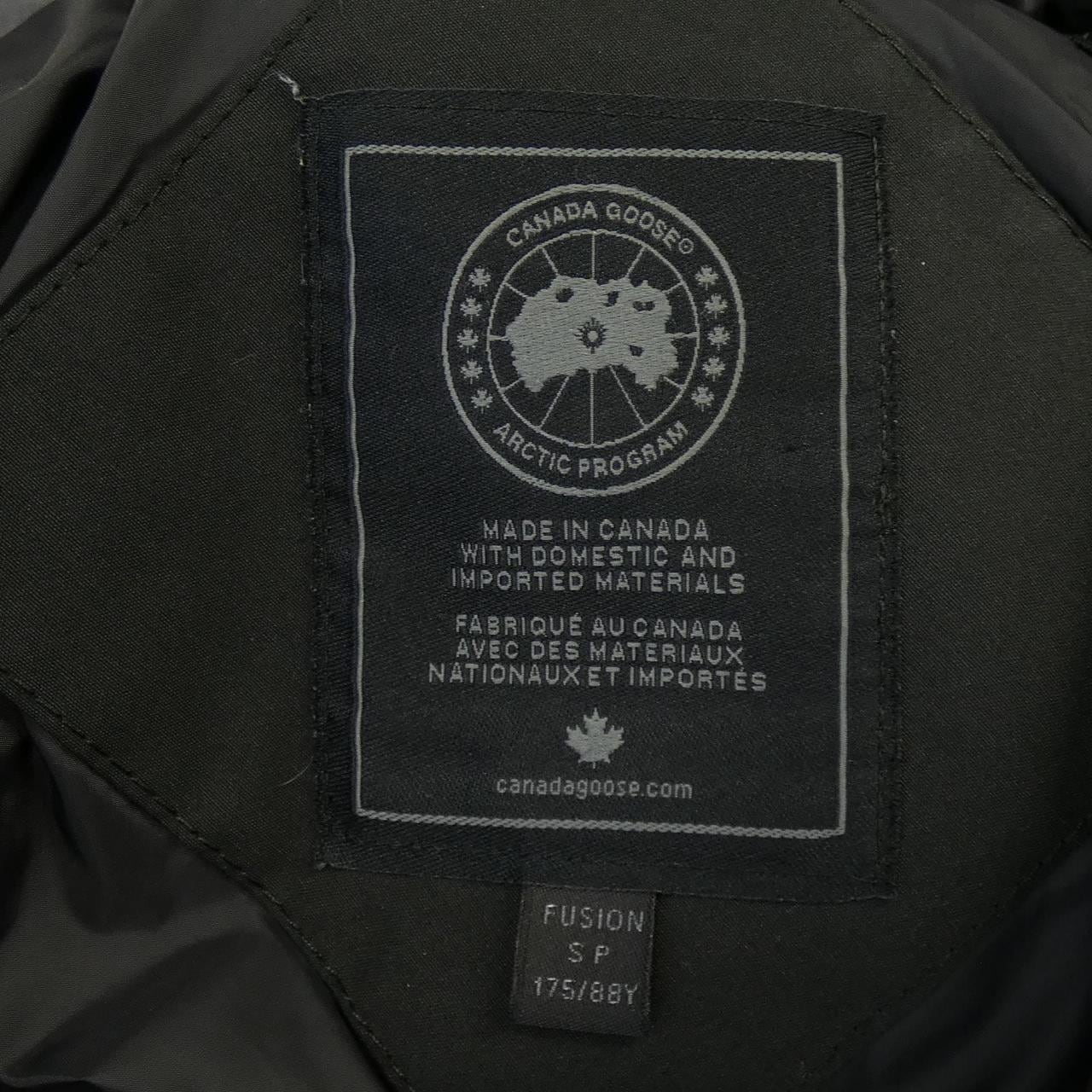 カナダグース CANADA GOOSE 2073MBA ダウンコート