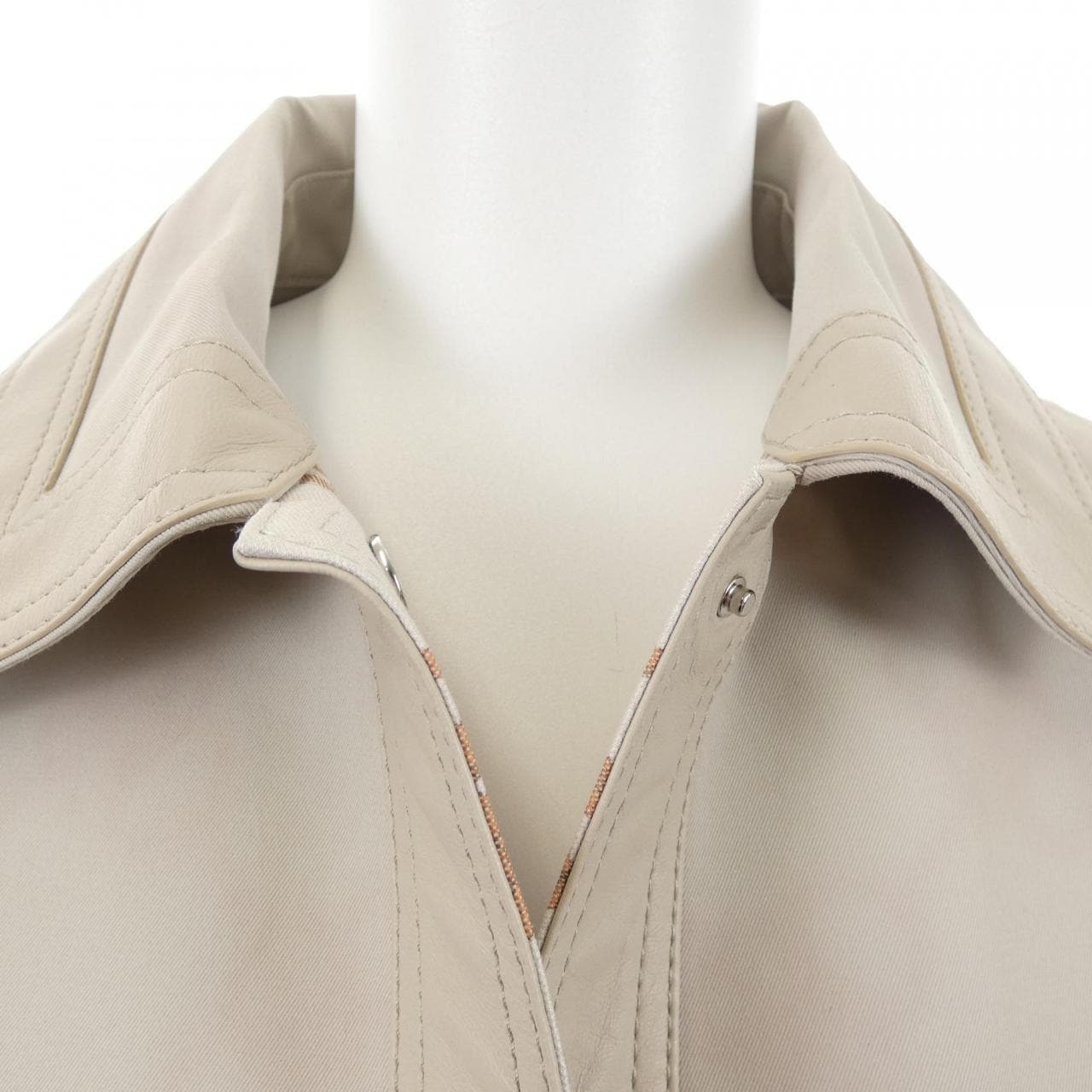 エルメス HERMES CLIQETIS 2E0157DX コート