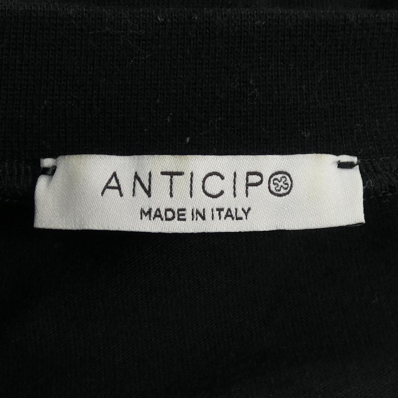 アンティーチポ ANTICIPO トップス