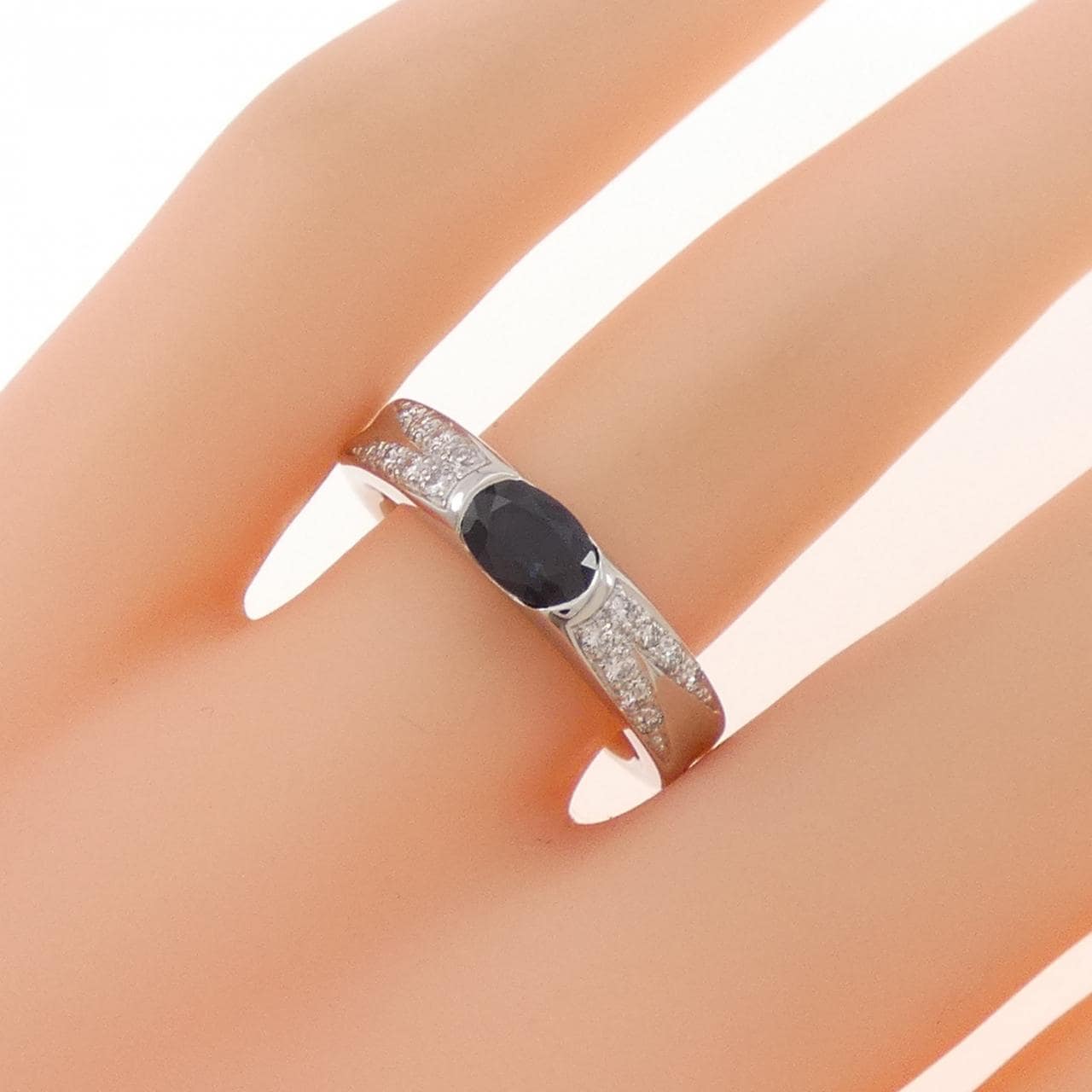 PT900 サファイヤ リング 0.81CT