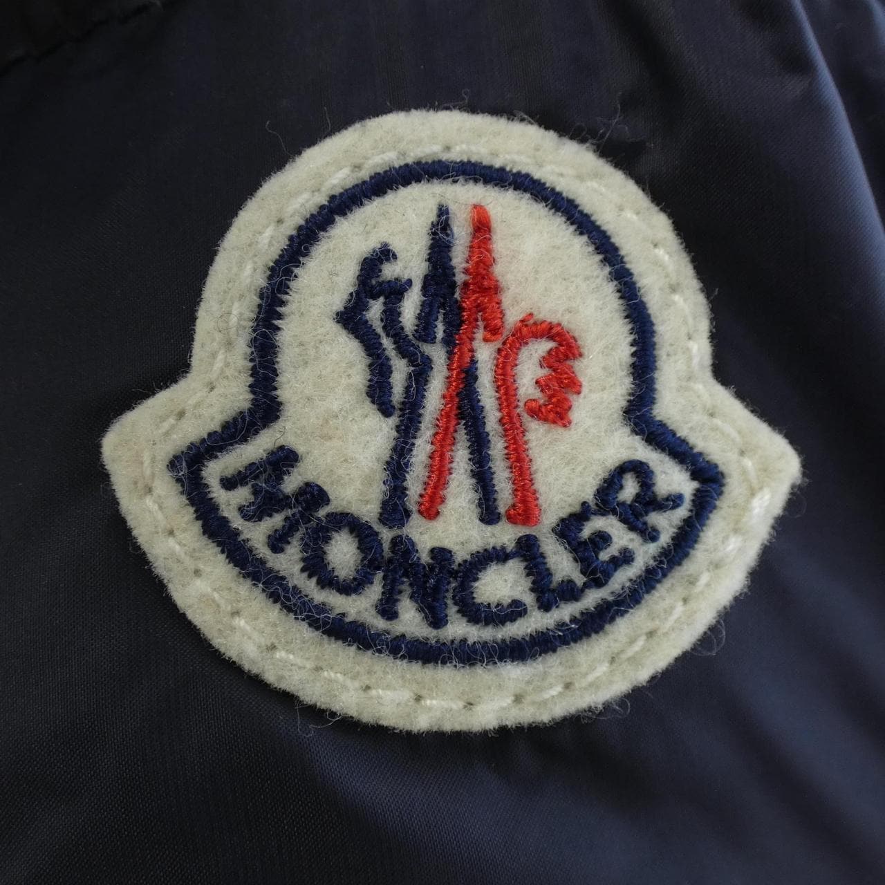 モンクレール MONCLER ダウンジャケット