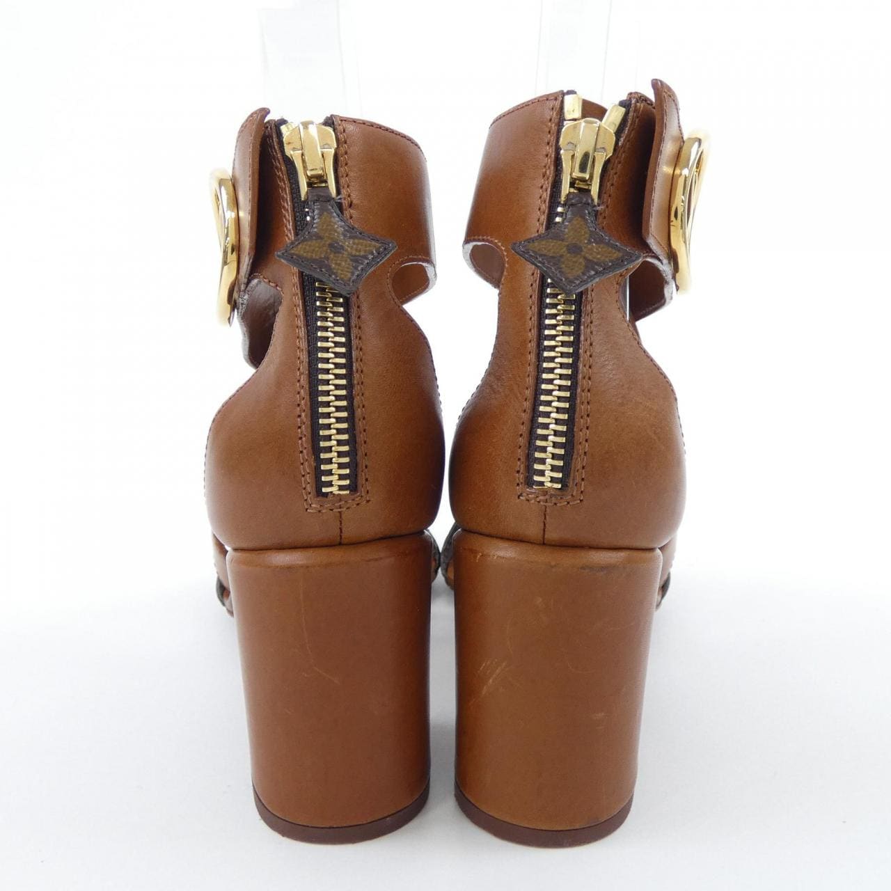 ルイヴィトン LOUIS VUITTON サンダル