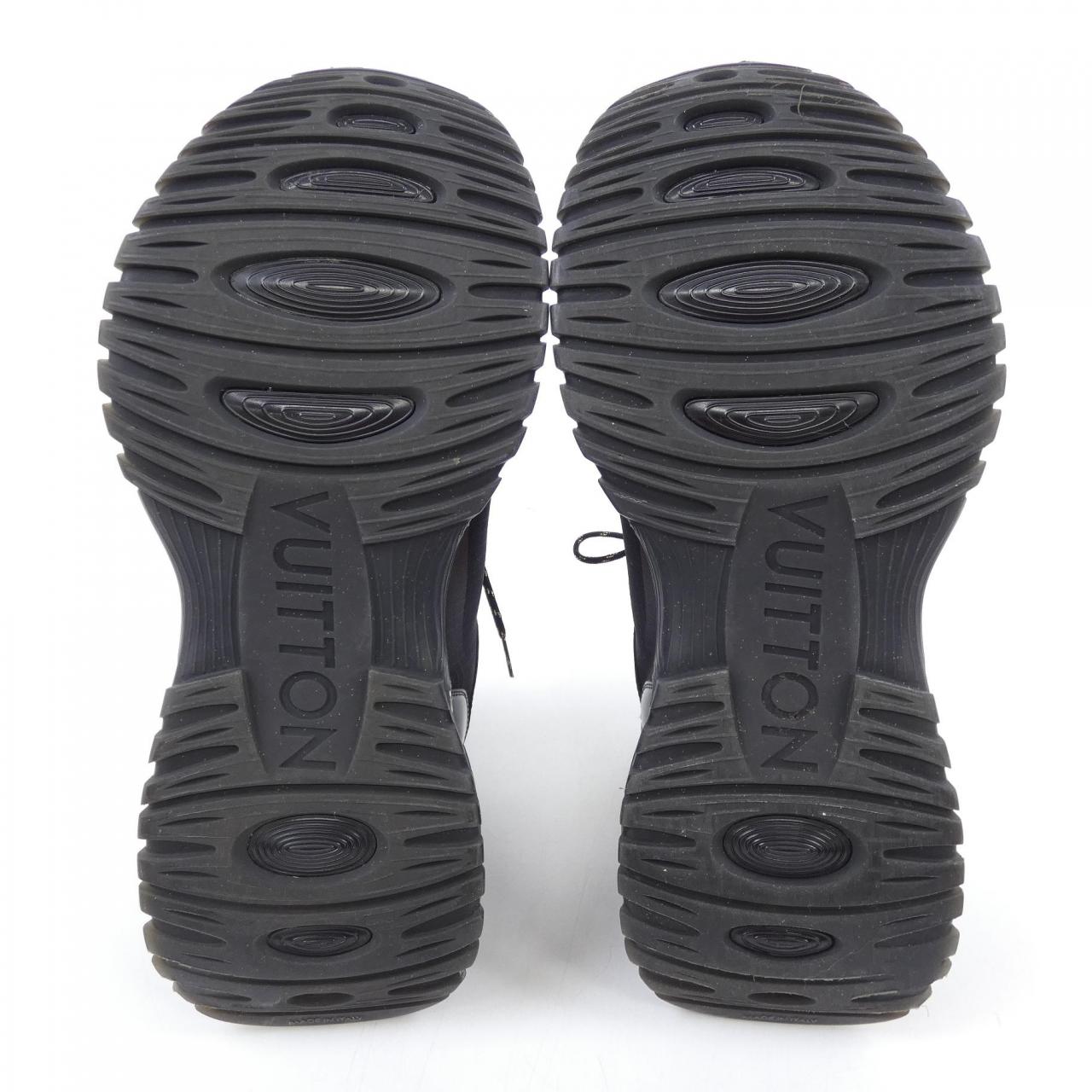 ルイヴィトン LOUIS VUITTON ランアウェイパルスライン スニーカー