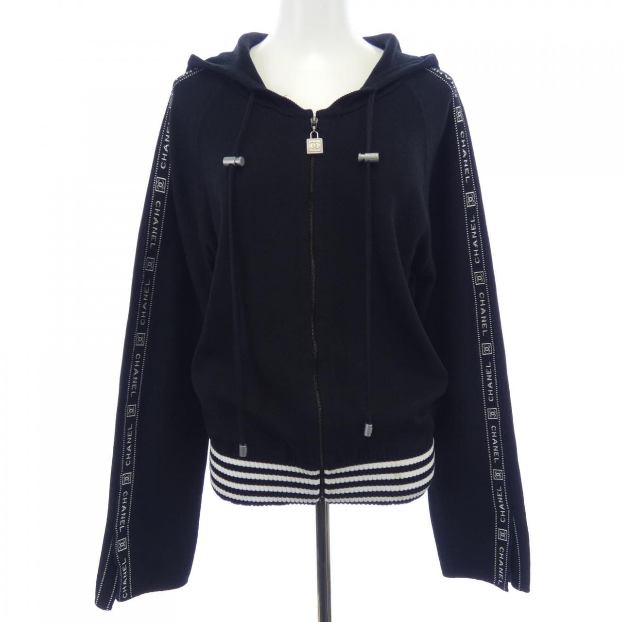 【ヴィンテージ】シャネル CHANEL IDENTIFICATION P23238V01521 04P パーカー