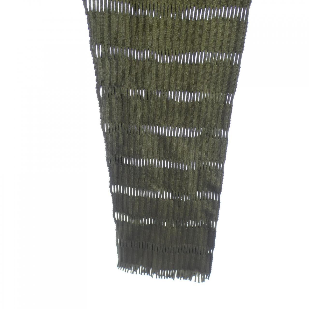 百褶PLEATS PLEASE褲子