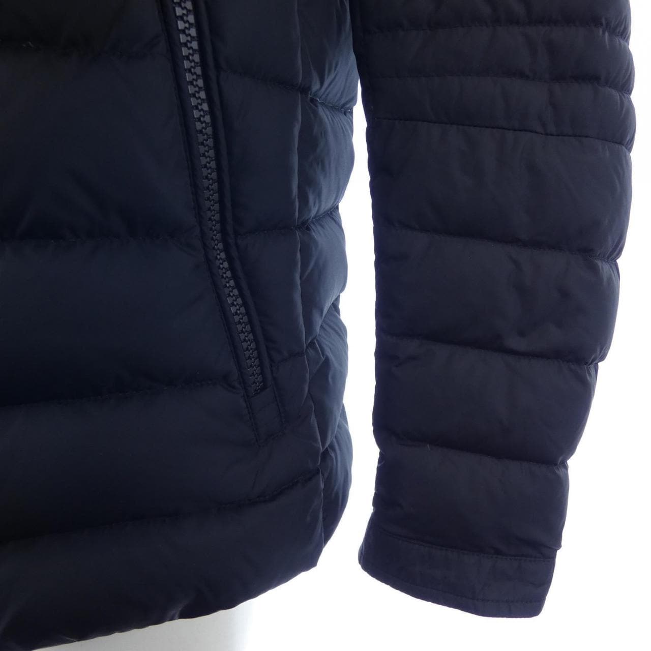 モンクレール MONCLER AMIOT ダウンジャケット