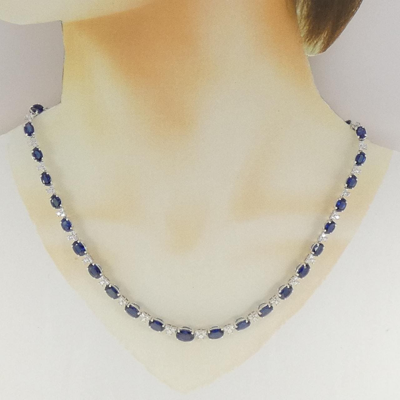 K18WG サファイヤ ネックレス 24.50CT