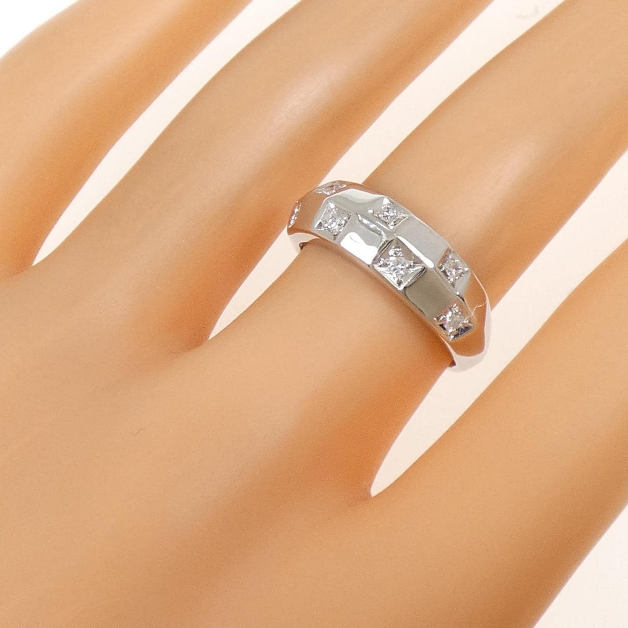 PT900 ダイヤモンド リング 0.14CT
