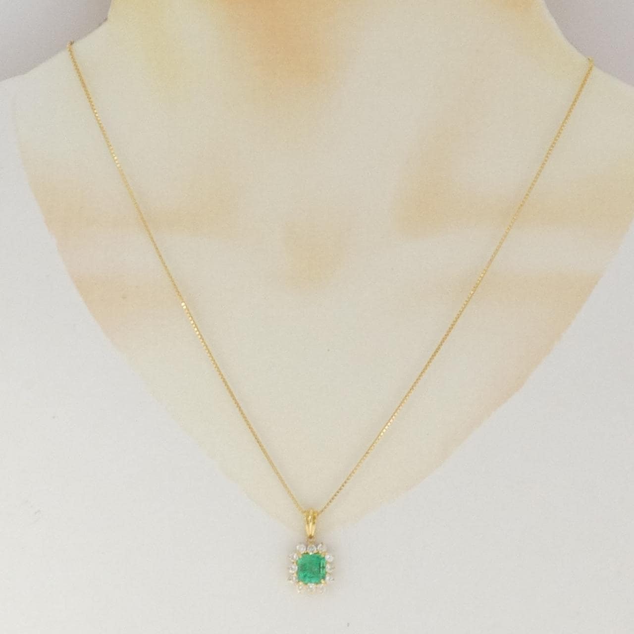 K18YG エメラルド ネックレス 1.40CT