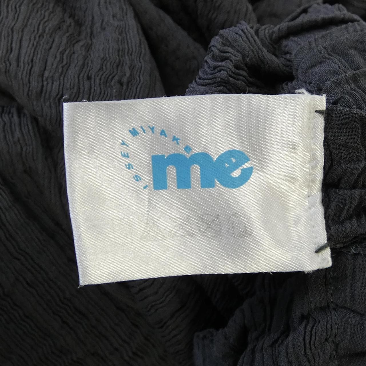 ミーイッセイミヤケ me ISSEY MIYAKE MI33FF262 パンツ