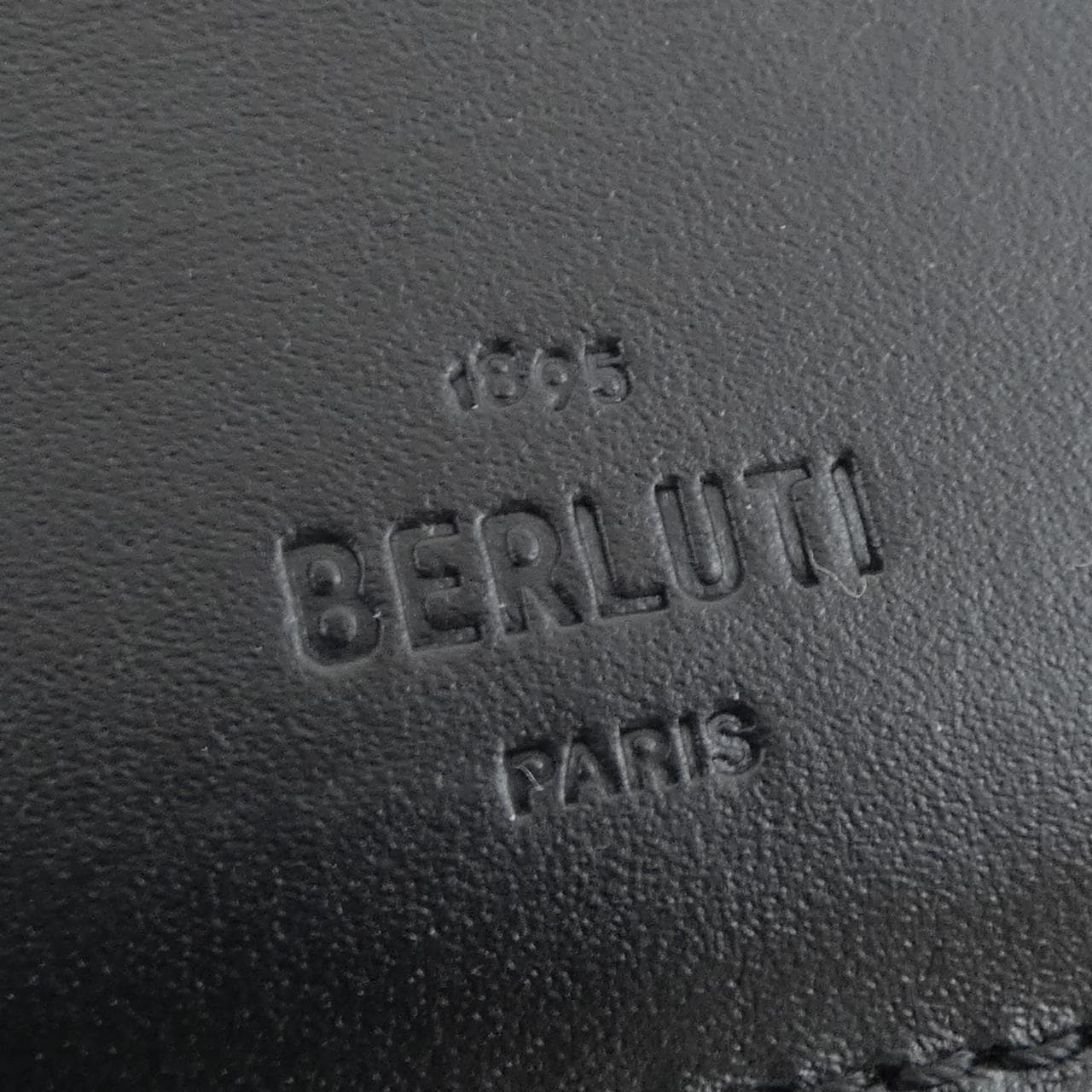ベルルッティ Berluti タリスクリットレザーロングジップ WALLET