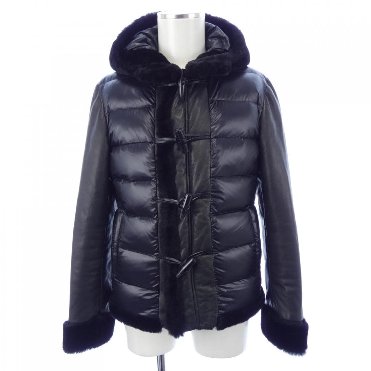 エンメティ EMMETI ダウンジャケット