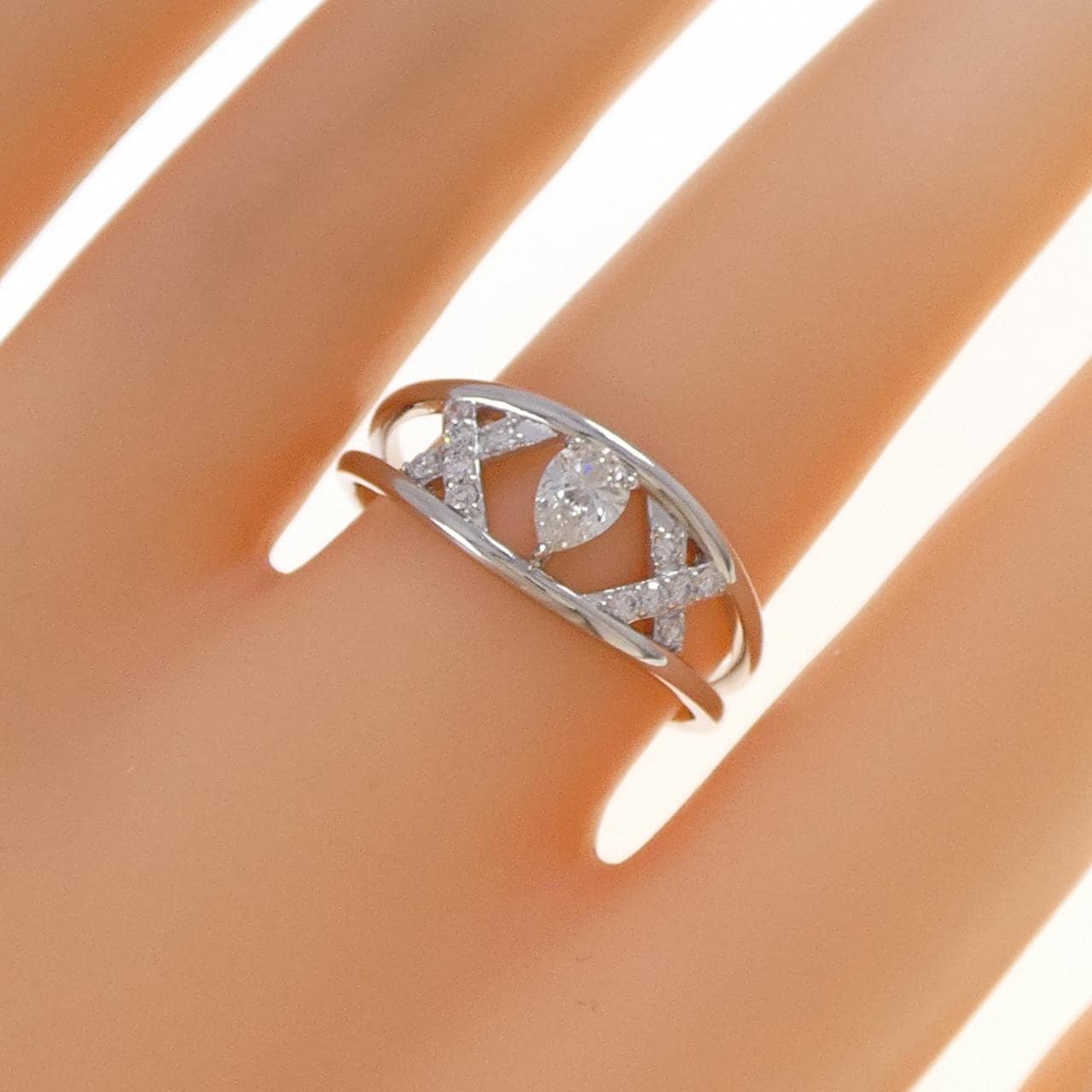 PT900 ダイヤモンド リング 0.301CT