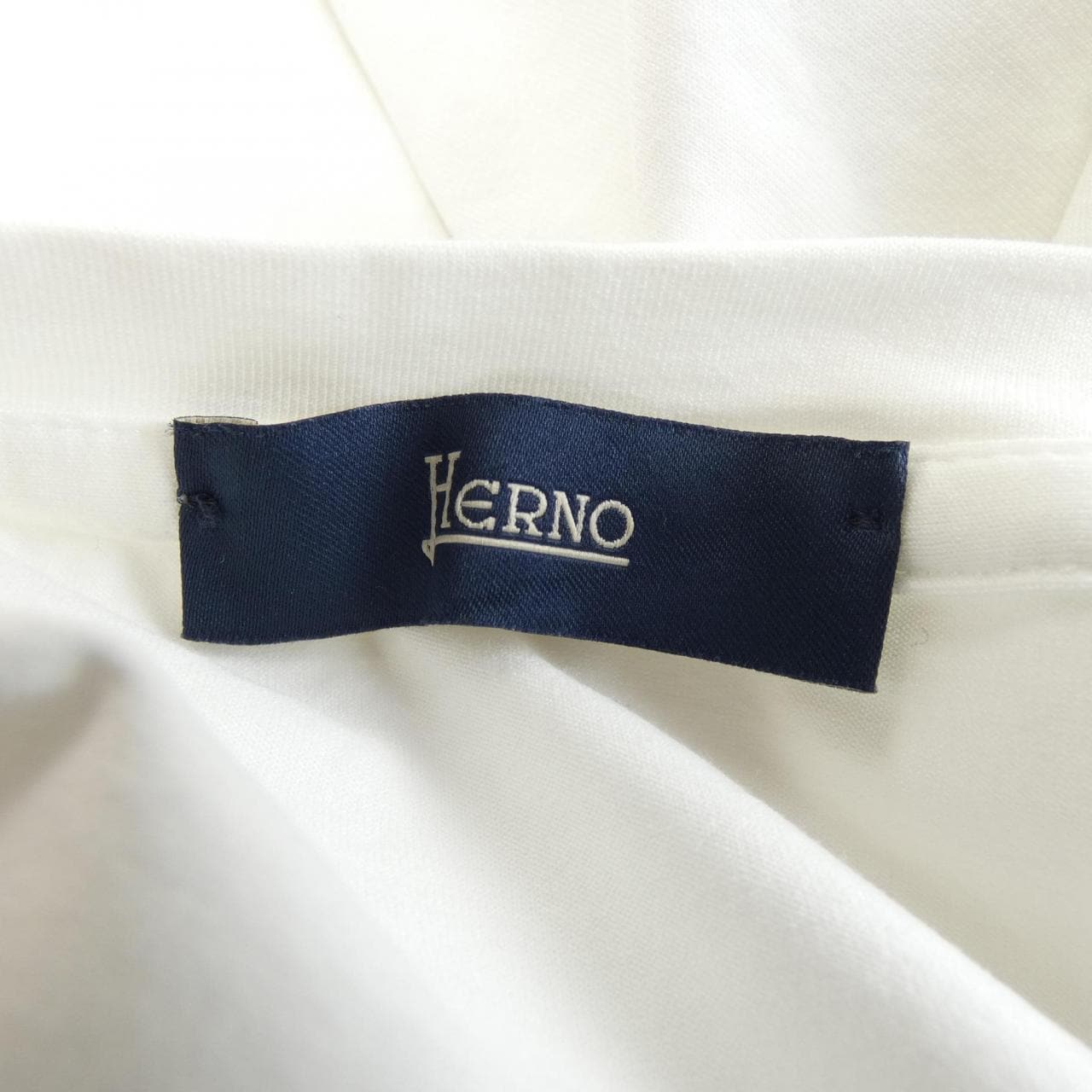 ヘルノ Herno JG000174U Tシャツ
