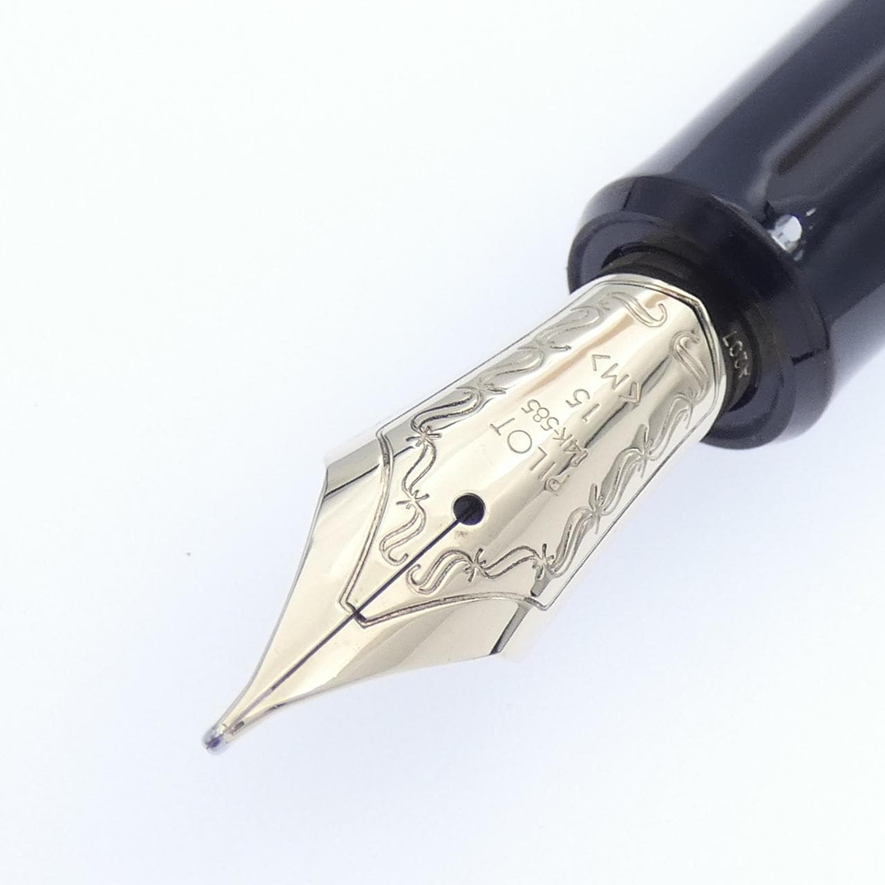 PILOT Custom 743 黑色钢笔