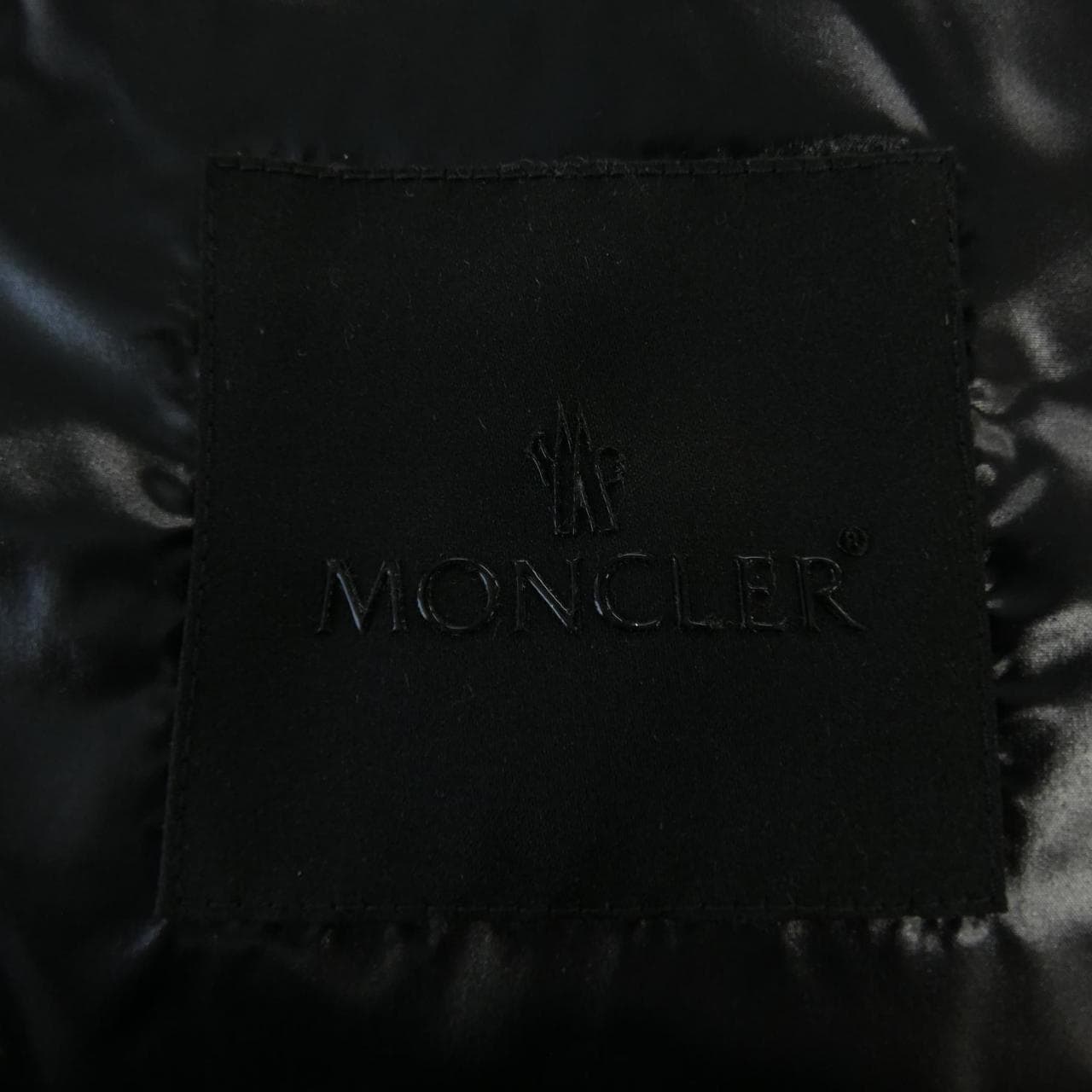 モンクレール MONCLER ダウンジャケット