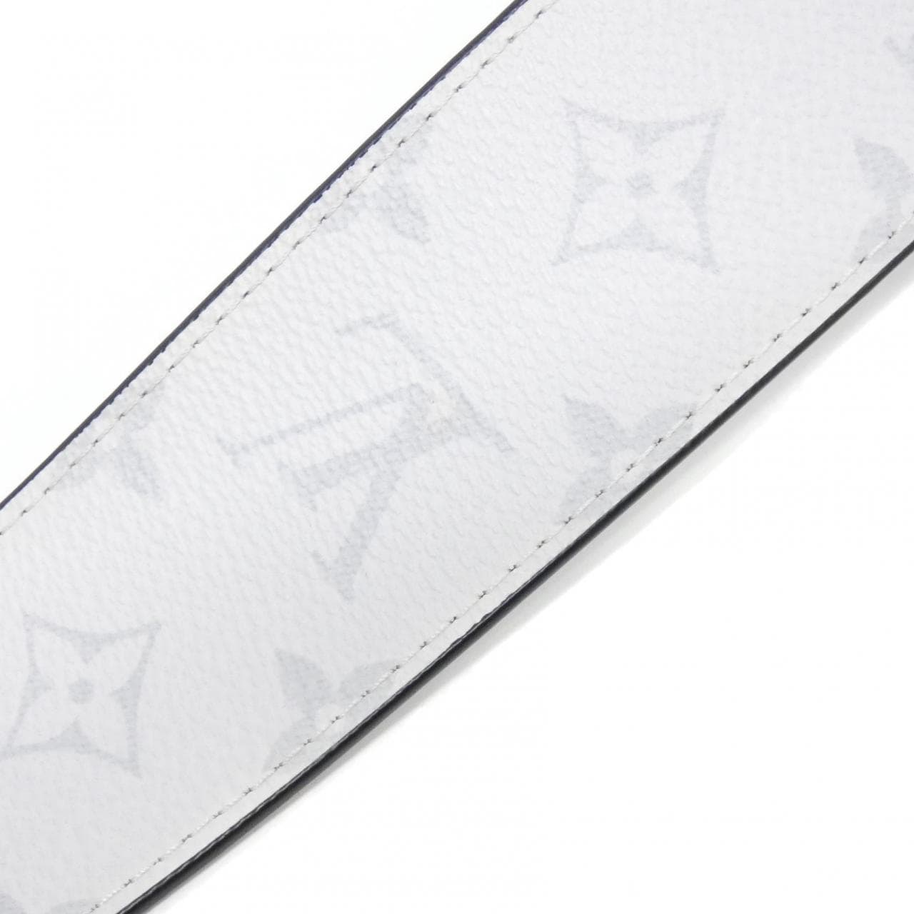 ルイヴィトン タイガ ラマ フラップ メッセンジャー M30411 ショルダーバッグ