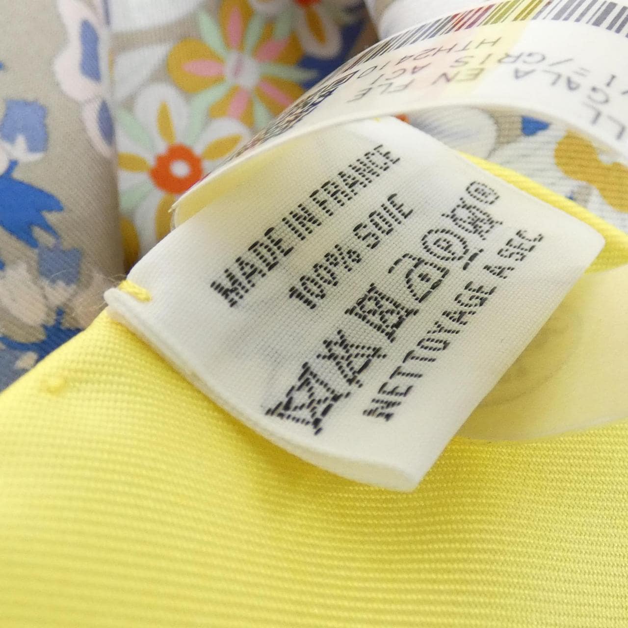 【未使用品】エルメス BRIDES DE GALA EN FLEURS カレ 004192S スカーフ