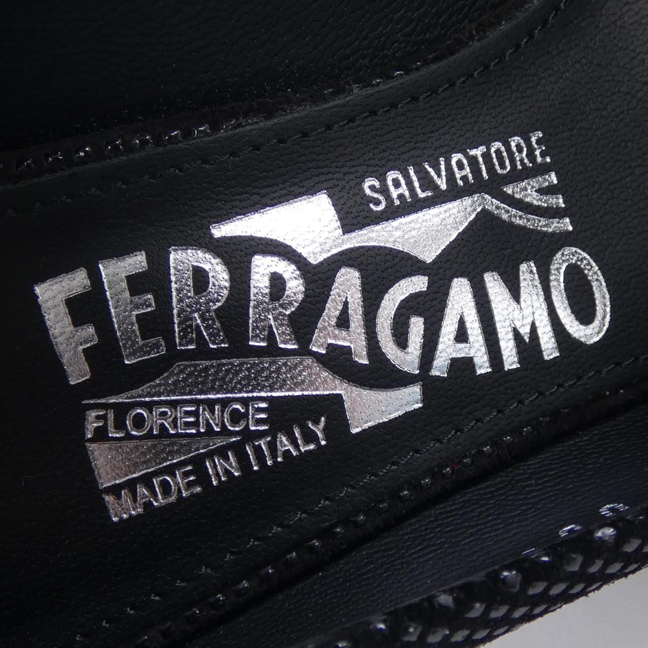 サルヴァトーレフェラガモ SALVATORE FERRAGAMO ZU00810 パンプス