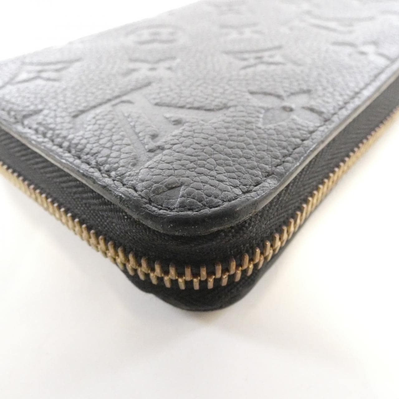 ルイヴィトン モノグラム アンプラント ジッピー ウォレット M61864 財布