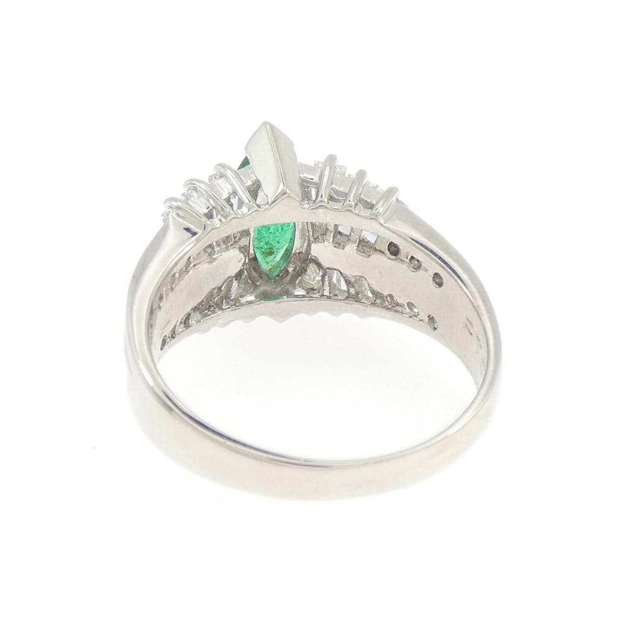 PT900 エメラルド リング 0.82CT