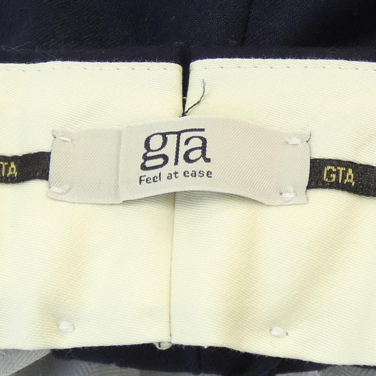 ジーティーアー G.T.A パンツ