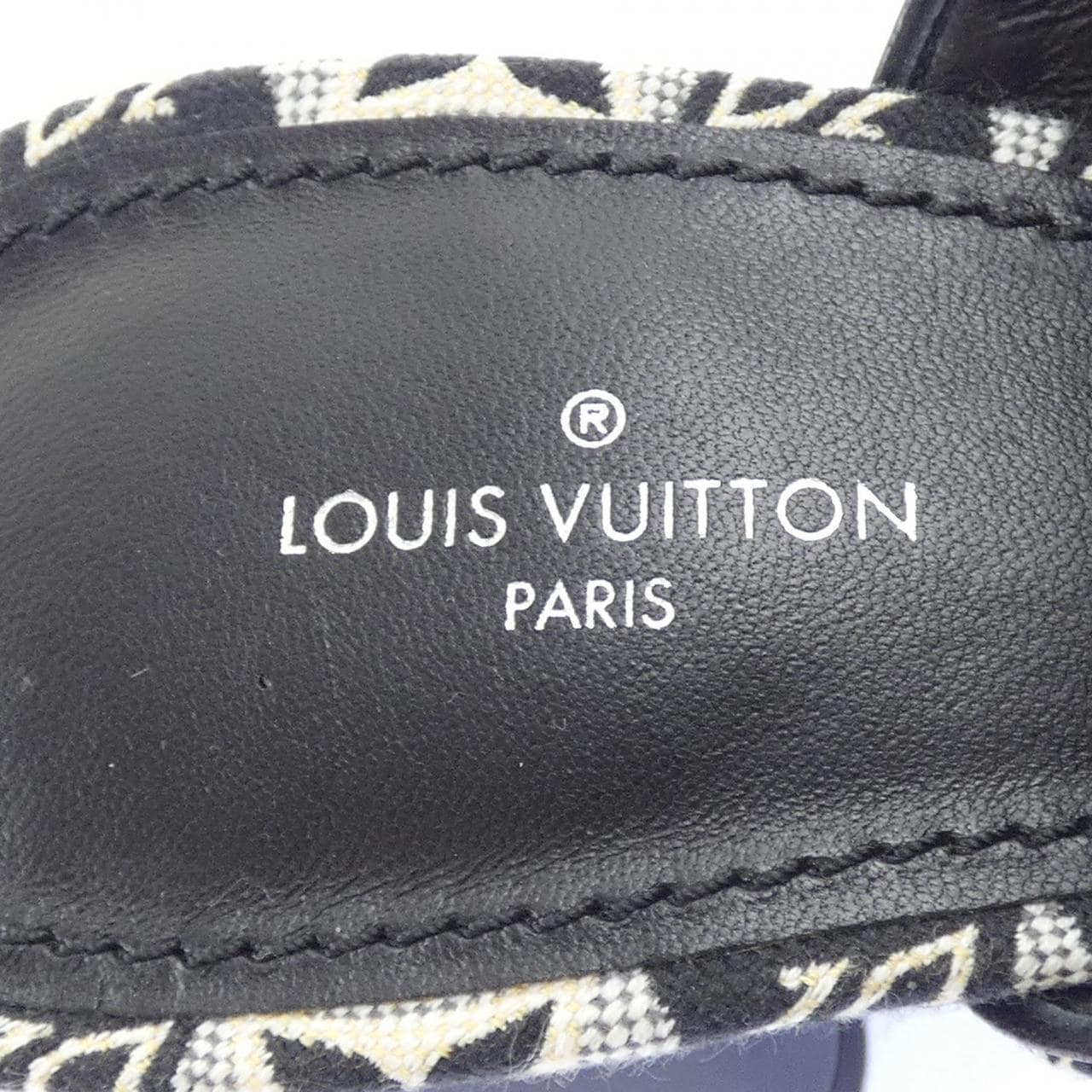 ルイヴィトン LOUIS VUITTON SINCE1854 シルエット･ライン サンダル