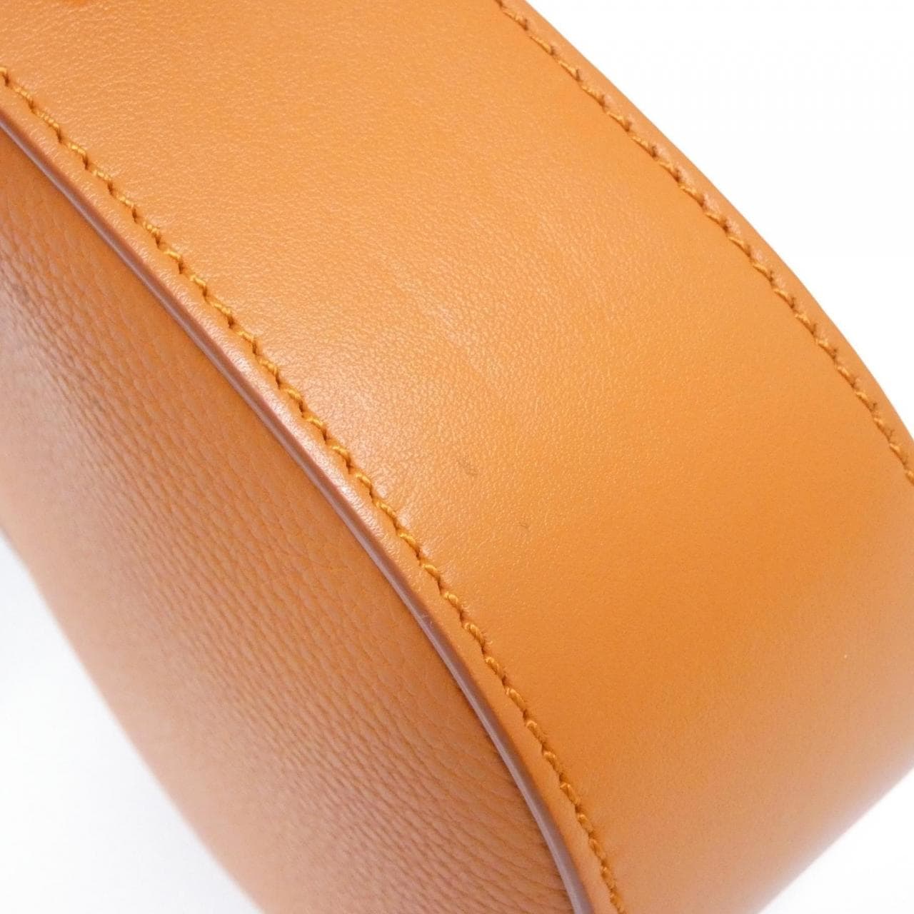 トッズ OBOE XBWAORS9000P6YG616 バッグ