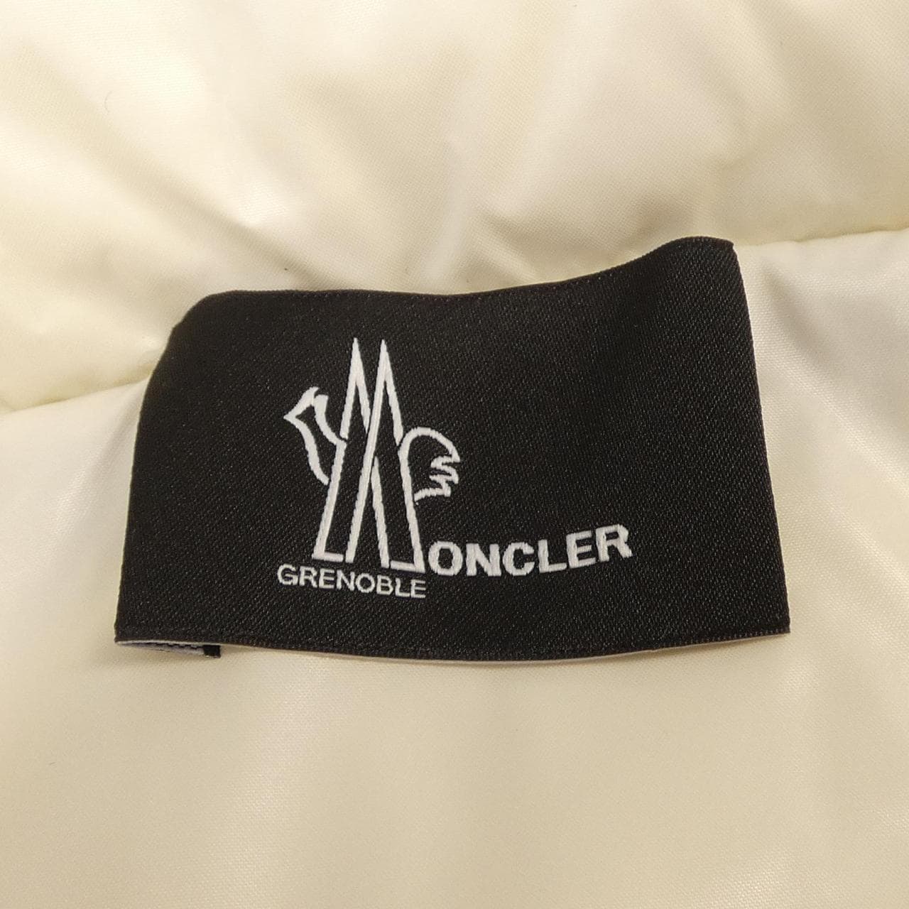 モンクレールグルノーブル MONCLER GRENOBLE 20988G00022 ダウンベスト