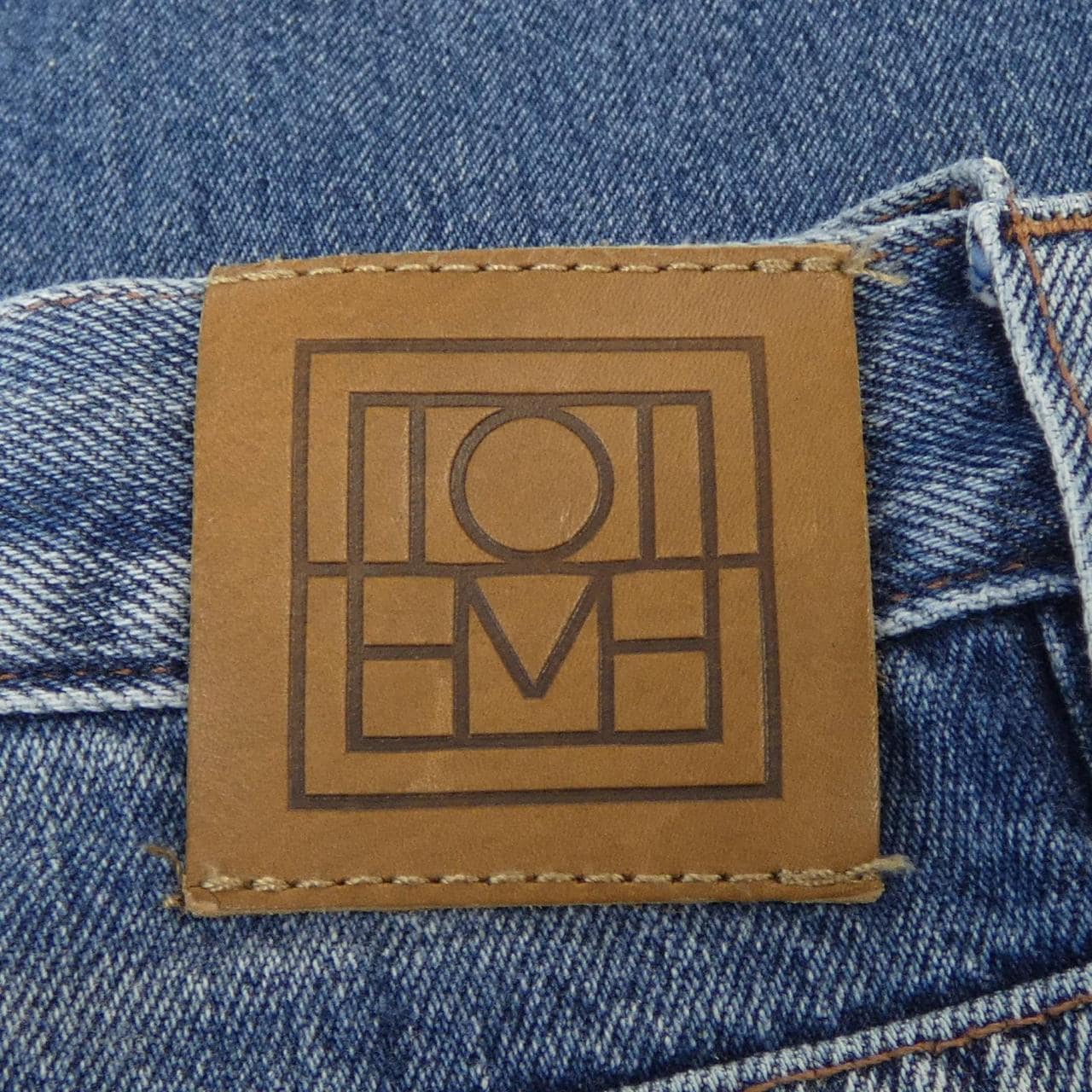 トーテム Toteme ジーンズ