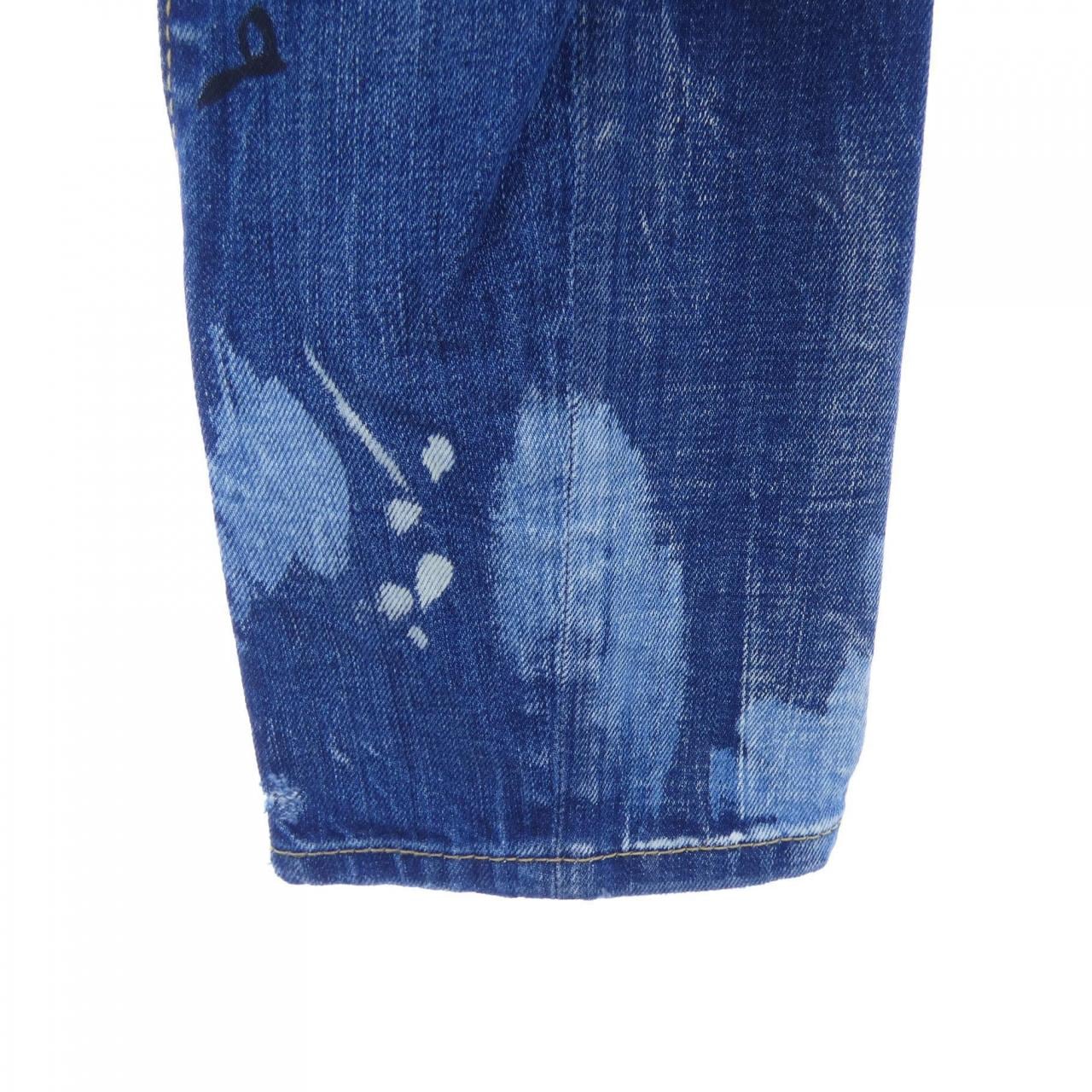 ディースクエアード DSQUARED2 S74LB0245 ジーンズ