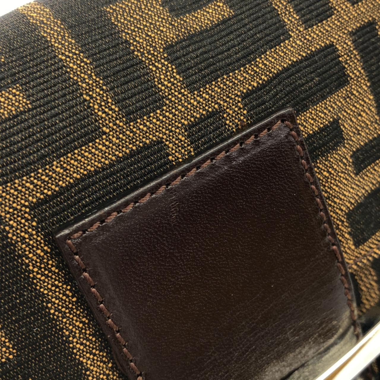 【ヴィンテージ】フェンディ バゲット 26424 ショルダーバッグ
