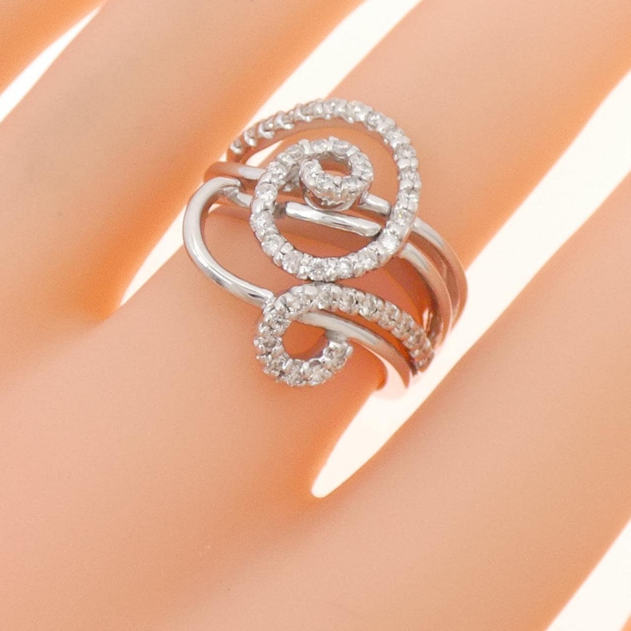 K18WG ダイヤモンド リング 0.55CT