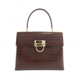 サルヴァトーレフェラガモ バッグ