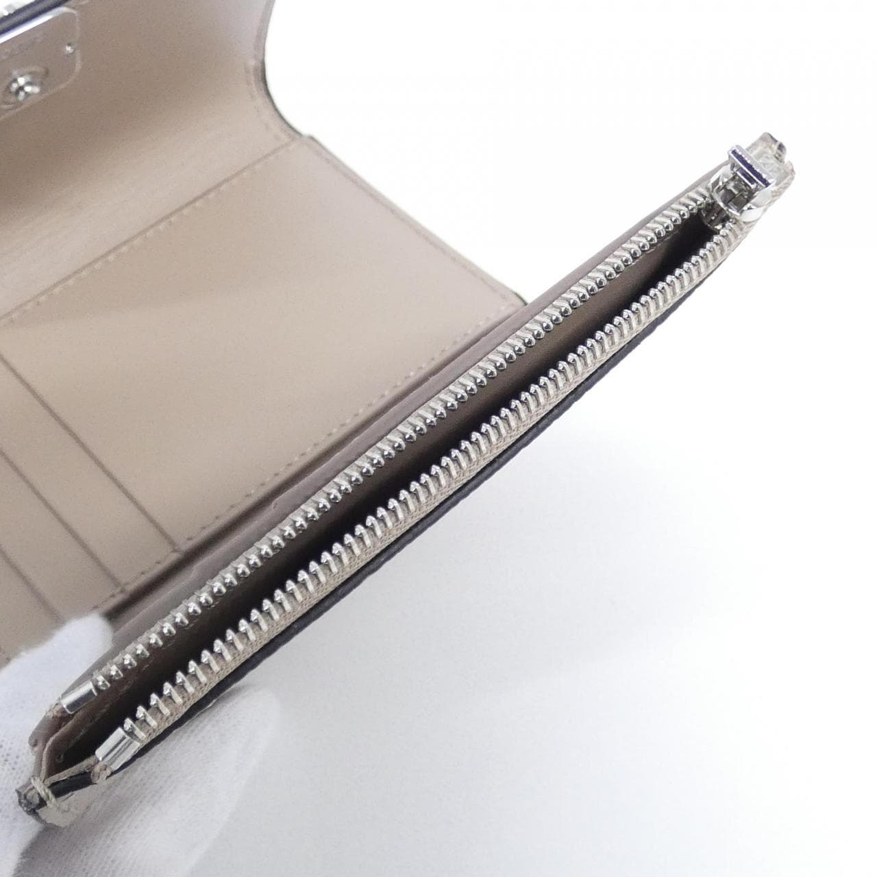 【新品】ロエベ アナグラム スモール バーティカル ウォレット C821S33X12 財布