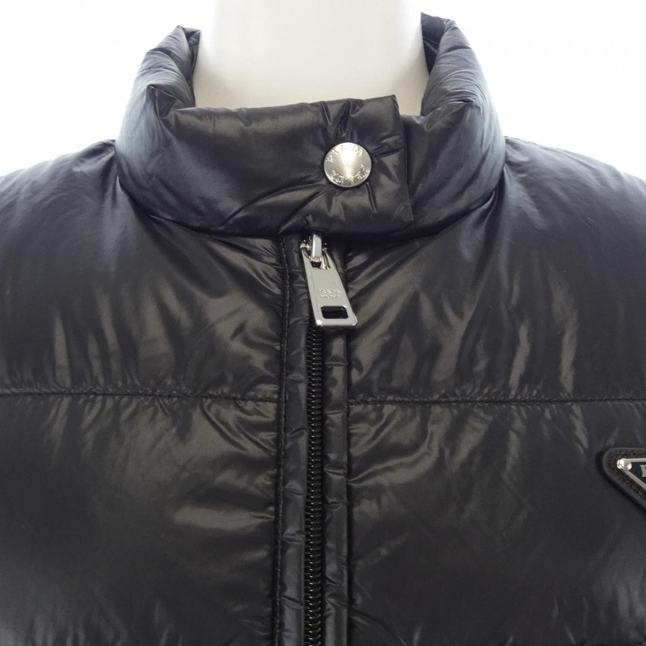 プラダ PRADA 29Y291 R141 AR0 ダウンベスト