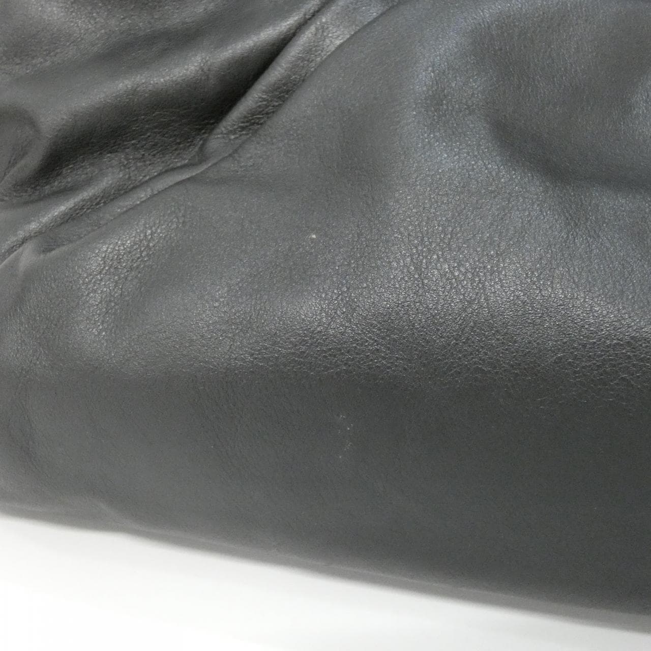 ボッテガヴェネタ 610524 VCP40 ショルダーバッグ