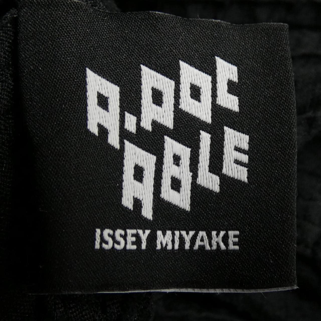 エイポックエイブルイッセイミヤケ A-POC ABLE ISSEY MIYAKE AT43FD216 ジャケット