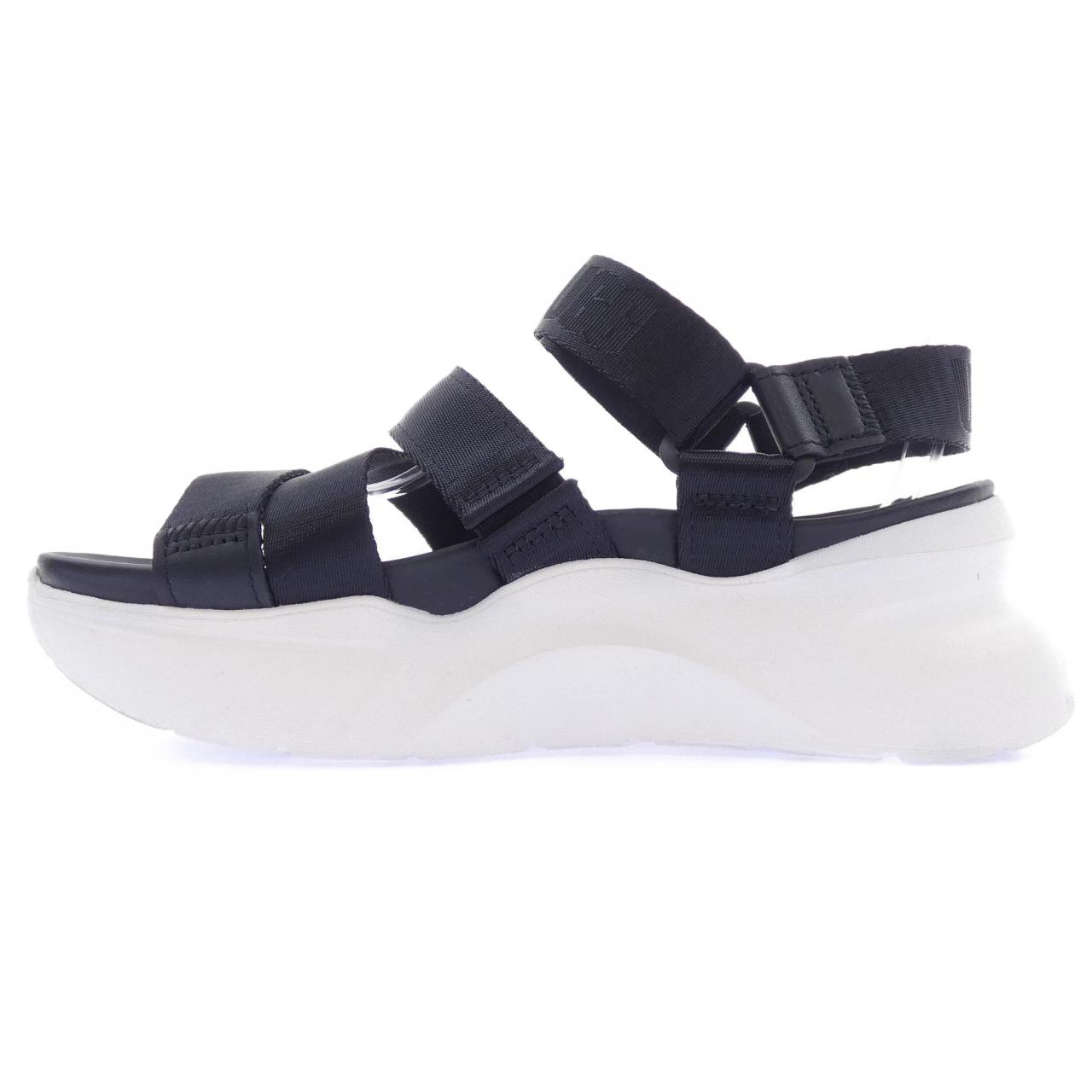 アグ UGG サンダル
