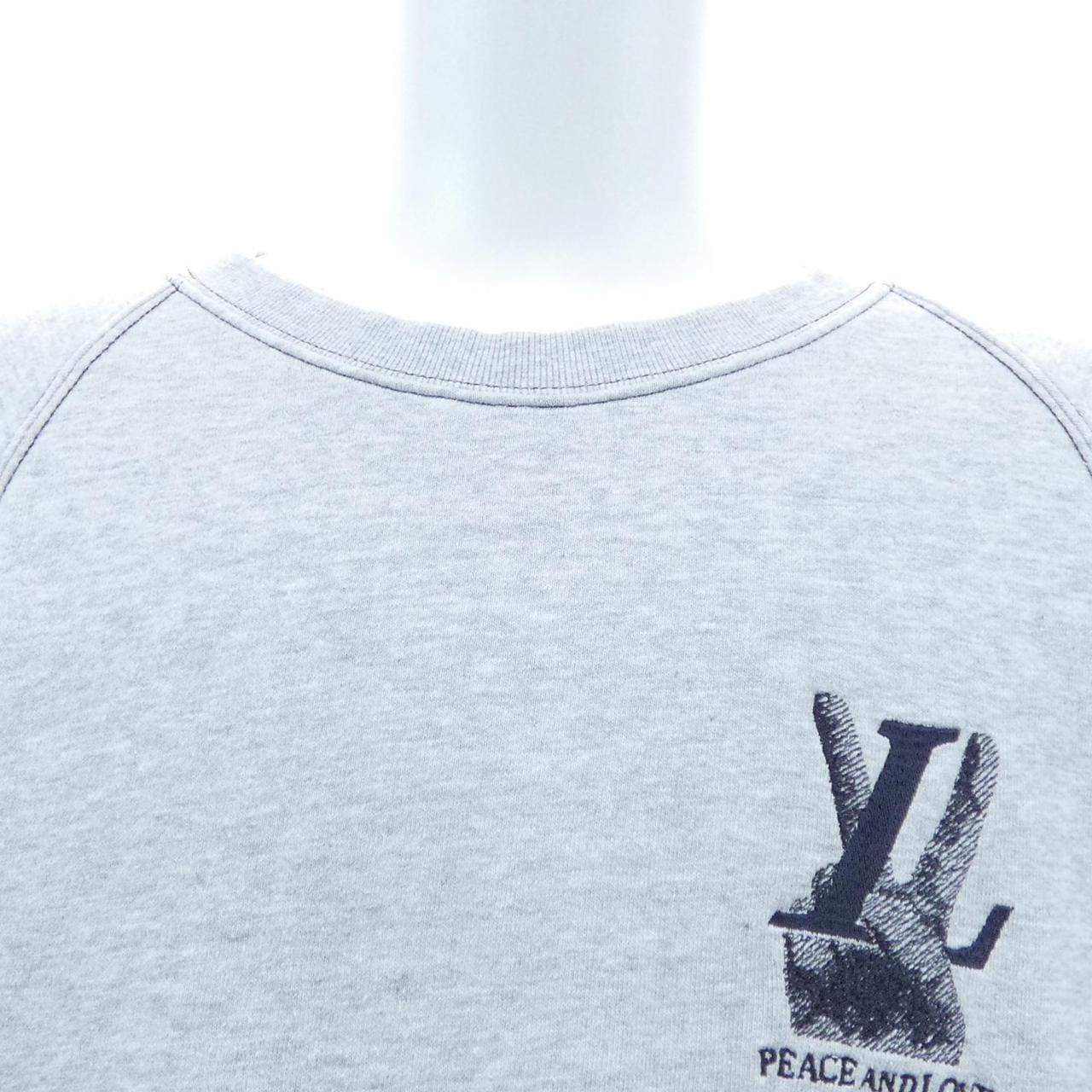 ルイヴィトン LOUIS VUITTON PEACE AND LOVE HFY61WGVR スウェット