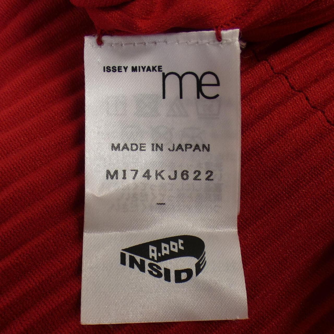 ミーイッセイミヤケ me ISSEY MIYAKE トップス