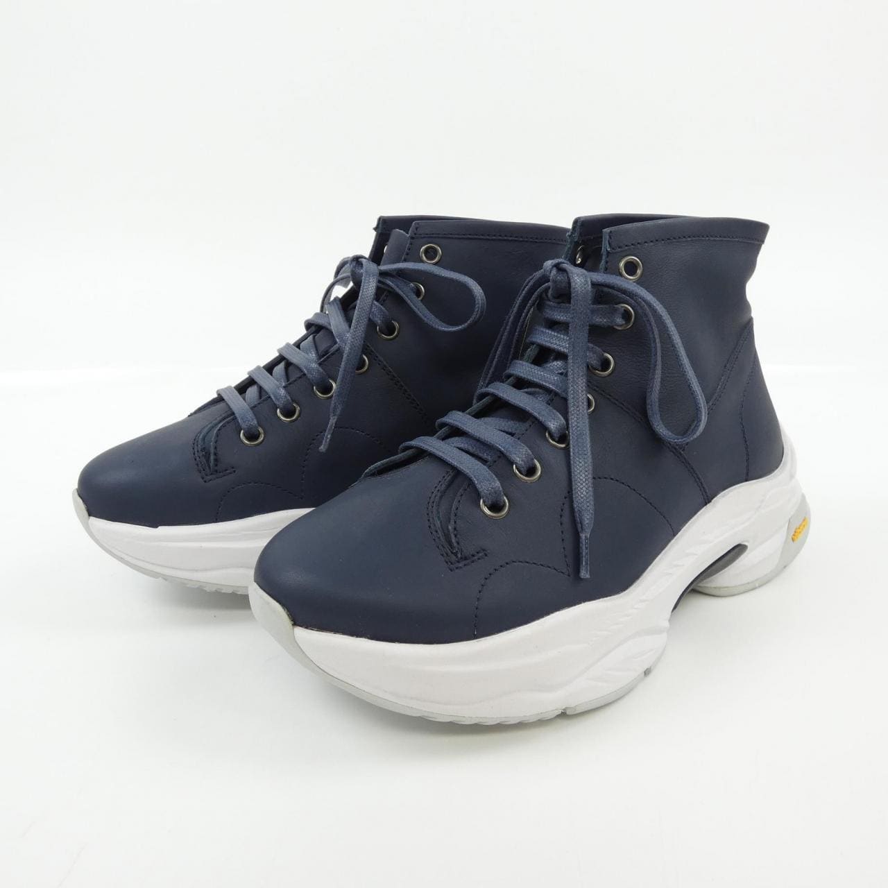 ヴィヴィアンウェストウッド Vivienne Westwood スニーカー