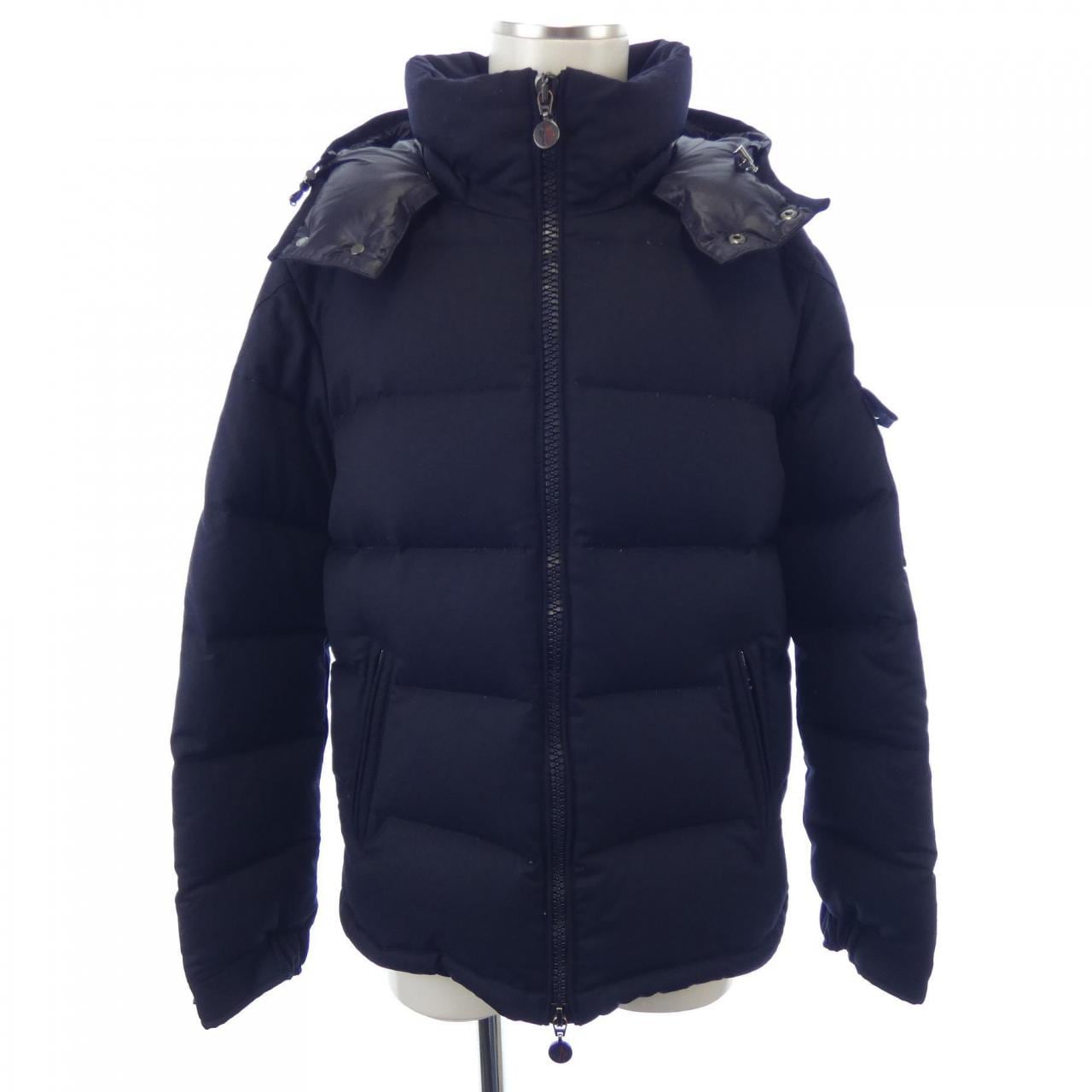 モンクレール MONCLER ダウンジャケット